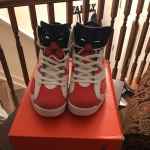 Barely worn authentic Jordan’s